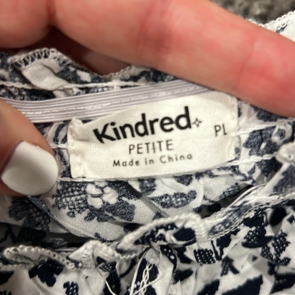 Kindred | Navy and White Floral Maxi Dress size Petite Large - Picture 8 of 13